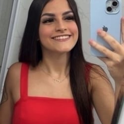 Foto de Cami Farias 02 ao vivo na webcam