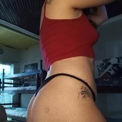 Foto de Camila Caragua ao vivo na webcam