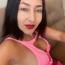 Foto de Camila Linz ao vivo na webcam