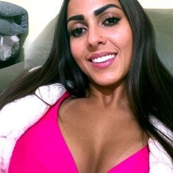 Foto de Camila Romeno ao vivo na webcam