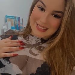 Foto de Cammyli Max ao vivo na webcam