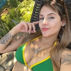 Foto de Camy 7711 ao vivo na webcam