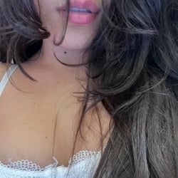 Foto de Carla Virgem ao vivo na webcam