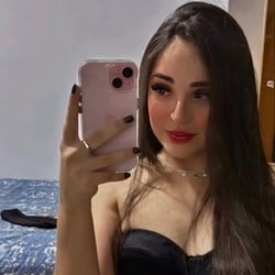 Foto de Carol Lorac ao vivo na webcam