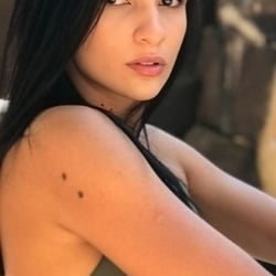 Foto de Carol Luxo ao vivo na webcam