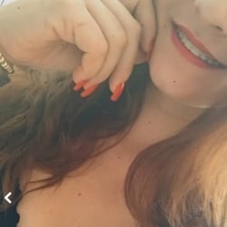 Foto de Carol Santineli ao vivo na webcam