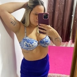 Foto de Caroline 2025 ao vivo na webcam