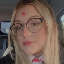 Foto de Carolinhaz ao vivo na webcam