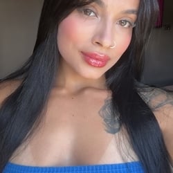 Foto de Carolinne Zaggo ao vivo na webcam