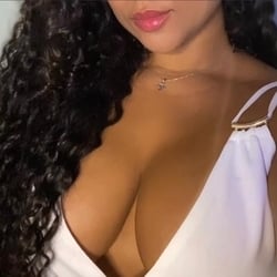 Foto de Carolinne ao vivo na webcam