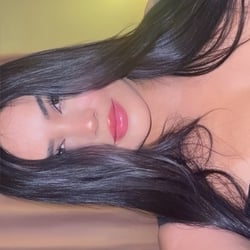 Foto de Carolzinha Loh ao vivo na webcam