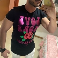 Foto de Casal Top 2026 ao vivo na webcam