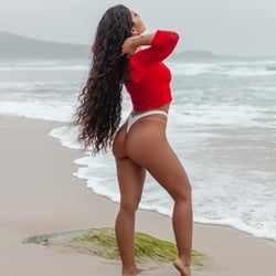 Foto de Laura Amaral ao vivo na webcam