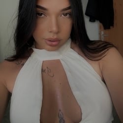 Foto de Cat D ao vivo na webcam