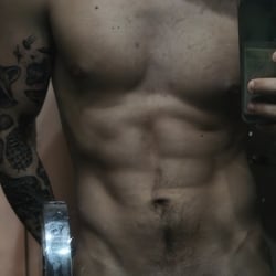 Foto de Cauã Cruz ao vivo na webcam