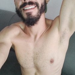 Foto de Cayê Motta ao vivo na webcam