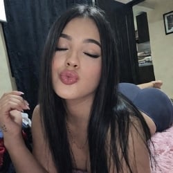 Foto de Cerejinha Mirela ao vivo na webcam