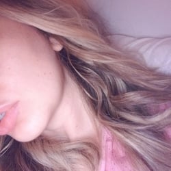 Foto de Charlotte Ferry ao vivo na webcam