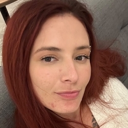 Charlotte Ruiva