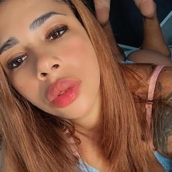 Foto de Isys Vitoria ao vivo na webcam