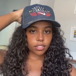 Foto de Ciara Fox ao vivo na webcam