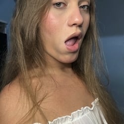 Foto de Clara Galvani ao vivo na webcam