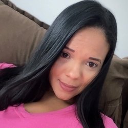 Foto de Clara Liz ao vivo na webcam