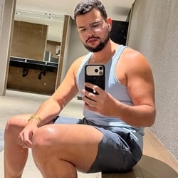 Foto de Clay Vale - videos sexo ao vivo Sexo ao Vivo