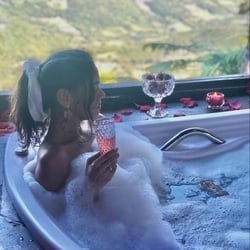 Foto de Cléo Afreya ao vivo na webcam