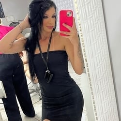 Foto de Cris Rosa ao vivo na webcam