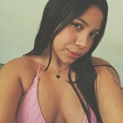 Foto de Dandara Oliver ao vivo na webcam