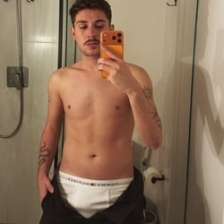 Foto de Dante Santoro - videos sexo ao vivo Sexo ao Vivo