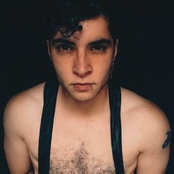 Foto de Dash Hyuk ao vivo na webcam