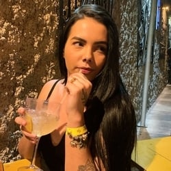 Foto de Day Martins Oli ao vivo na webcam