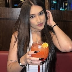 Foto de Day Sinner ao vivo na webcam