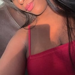 Foto de Debby Abelha ao vivo na webcam