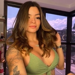 Foto de Débora XZ ao vivo na webcam