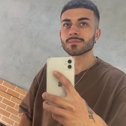 Foto de Delucka ao vivo na webcam