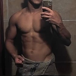 Foto de Di Aesthetics ao vivo na webcam