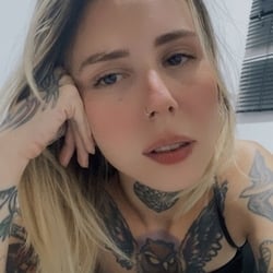 Foto de Diaba Grant ao vivo na webcam