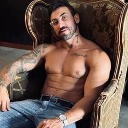 Foto de Dionísio 777 ao vivo na webcam