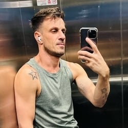 Foto de Dom Luc ao vivo na webcam