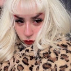 Foto de Domina Sabrina N ao vivo na webcam