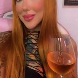 Foto de Donnatrix Queen ao vivo na webcam