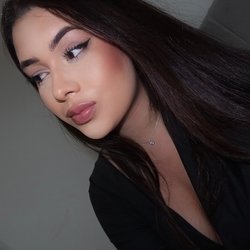 Foto de Eduarda Bella ao vivo na webcam