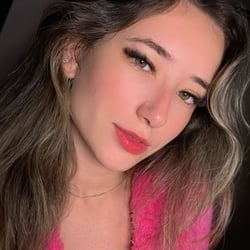 Foto de Elizzy Vaz ao vivo na webcam