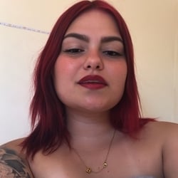 Foto de Ellen Pacheco ao vivo na webcam