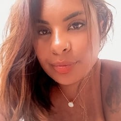 Foto de Ellenzitah ao vivo na webcam