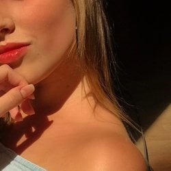 Foto de Ember Rose ao vivo na webcam