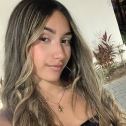 Foto de Emmaki ao vivo na webcam